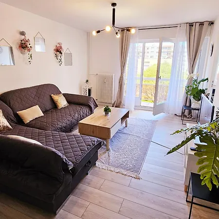 Dans - A 10 Km Du Centre Et A 5 Minute Du Parlement Europeen Avec Parking Gratuit Apartment Hoenheim